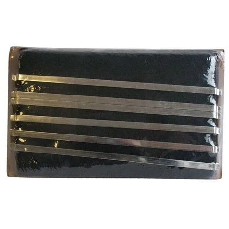 Z799XX171 FILTRES CHARBON (3 FILTRES 310X200MM) + FIXATIONS POUR HOTTE FAGOR - BRANDT - DE DIETRICH